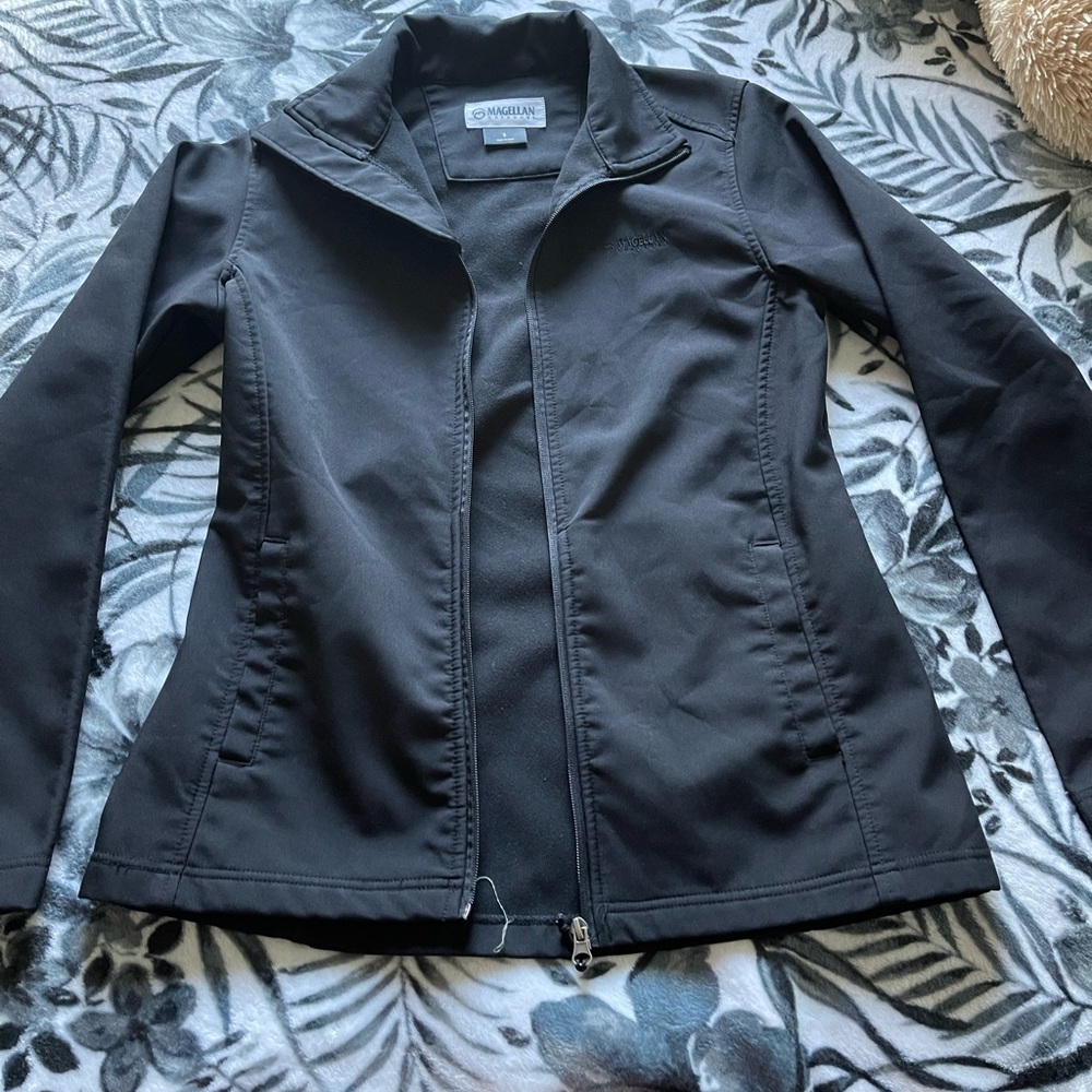 Magellan black jacket